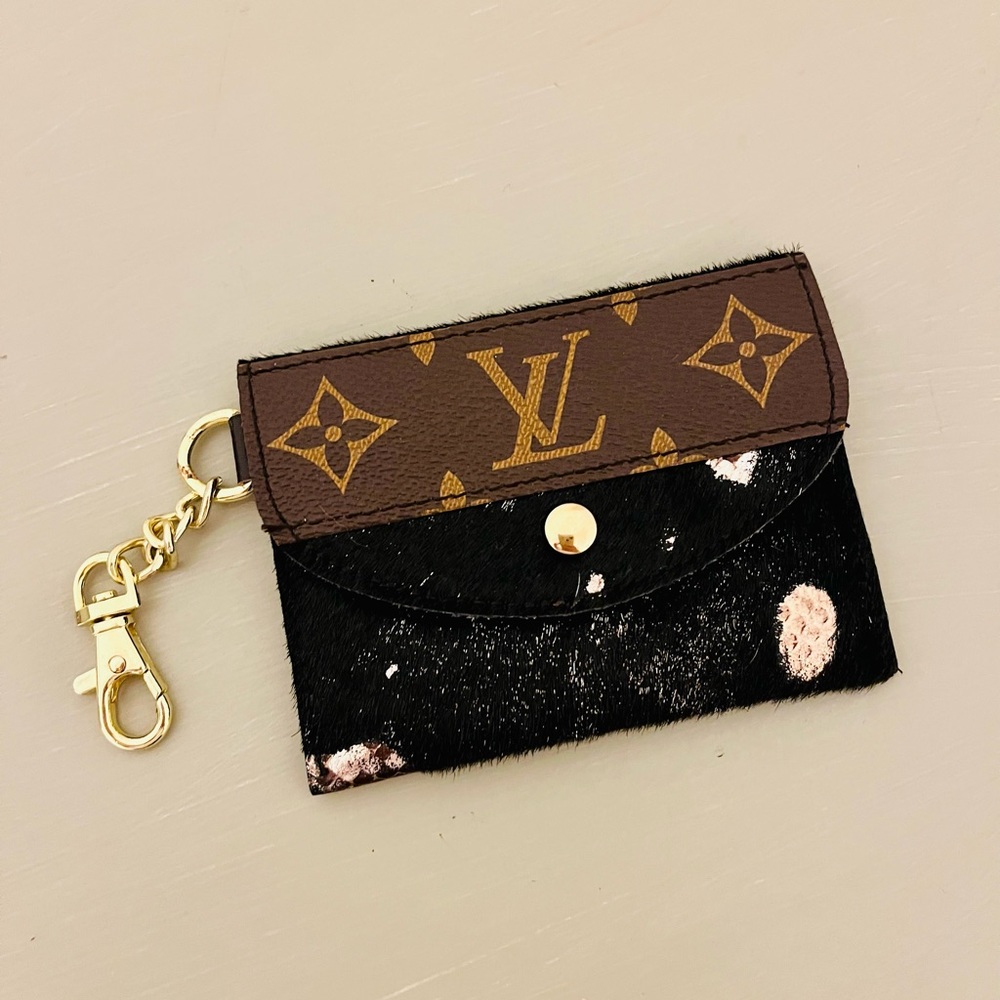 Louis Vuitton x Cowhide Wallet & Keychain
